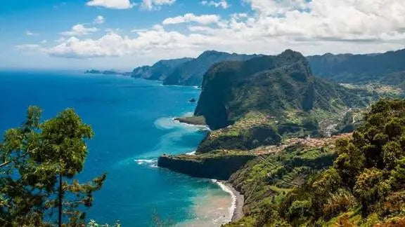Fly-direct-to-Madeira-Europe-s-secret-spot Hotels Booking Trips
