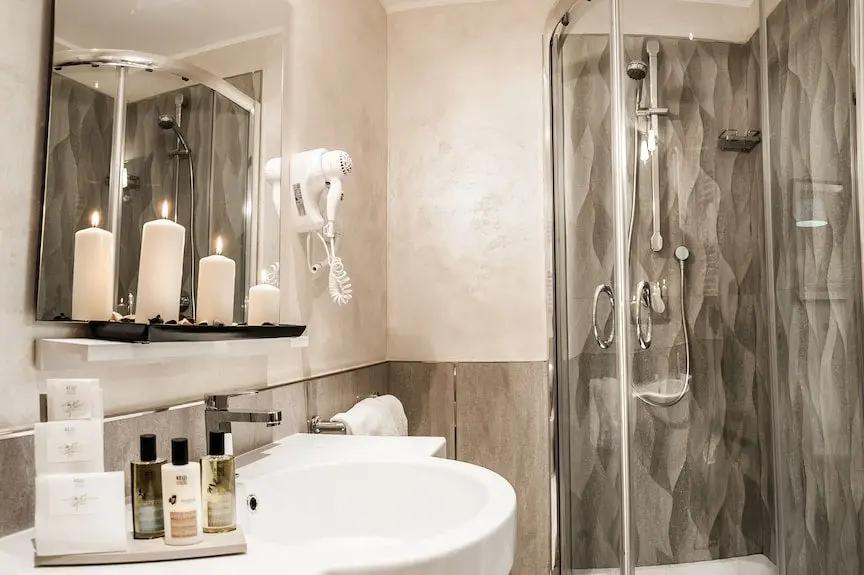 Relais de l'Opera Rome italy Hotels Booking Trips