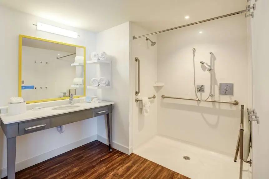 Hampton Inn & Suites Boston/Waltham Hotels Booking Trips