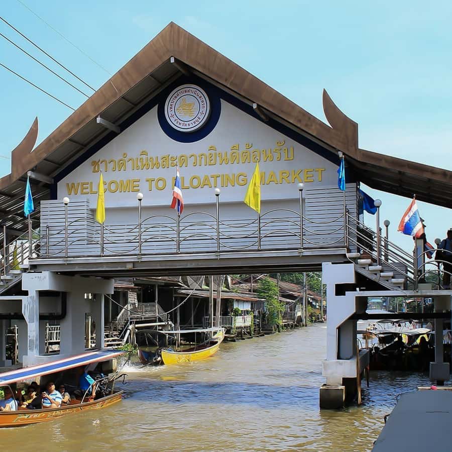 Bangkok: Damnoen Saduak Market and Maeklong Railway Market Hotels Booking Trips