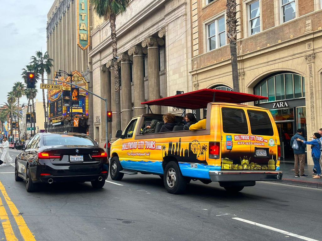 Los Angeles Hollywood & Celebrity Homes Open-Air Bus Tour 