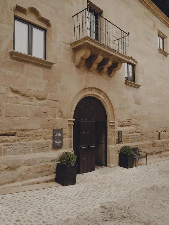 Santa María Briones Booking hotels accommodation trip