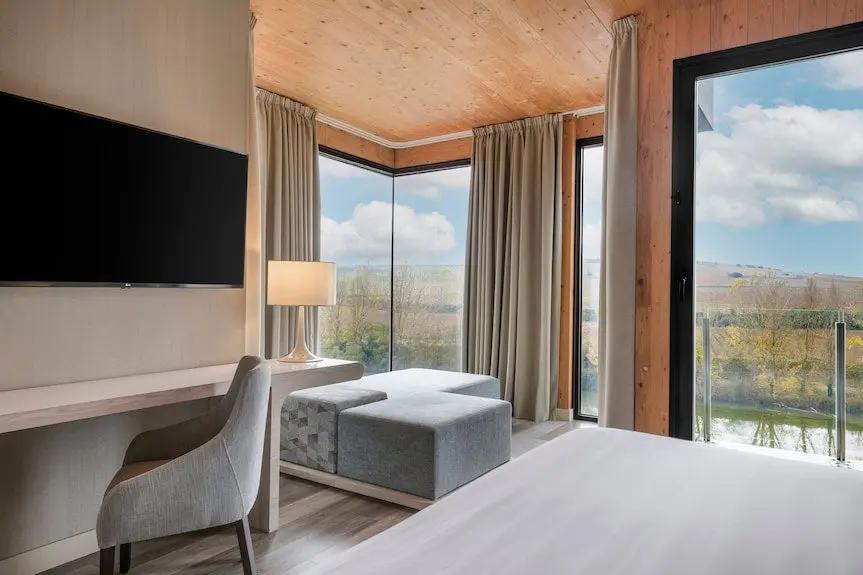 Palacio Tondon, La Rioja Brinas Booking hotels accommodation trip