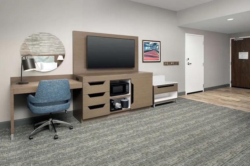 Hampton Inn Boston Logan Airport Chelsea Hotels Booking Trips