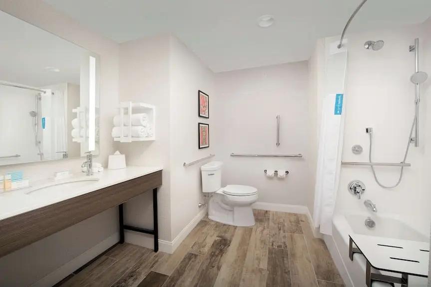 Hampton Inn Boston Logan Airport Chelsea Hotels Booking Trips