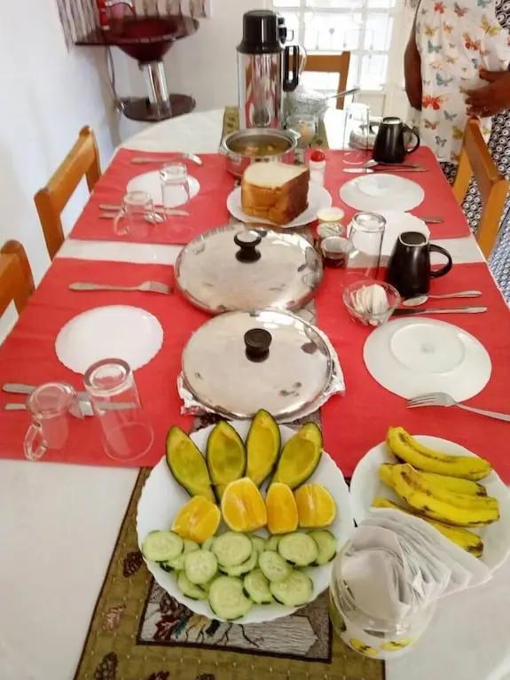 Le Parlour Guesthouse near the airport Booking hotels accommodation trip