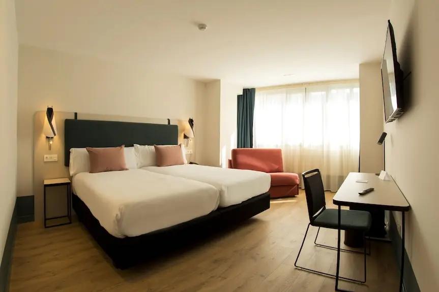 Hotel Plaza de la Paz Booking hotels accommodation trip