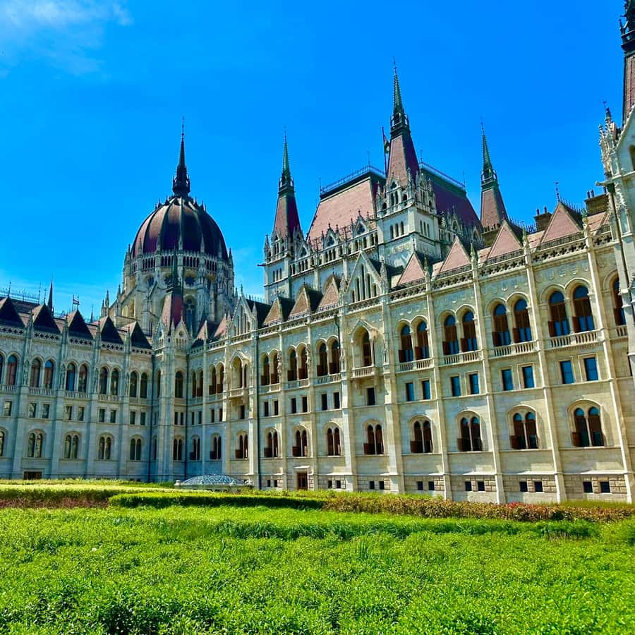 Budapest: Parliament Building Entry Ticket and Audio Guide Hotels Booking Trips