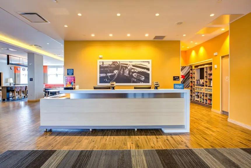 Hampton Inn & Suites Boston/Waltham Hotels Booking Trips