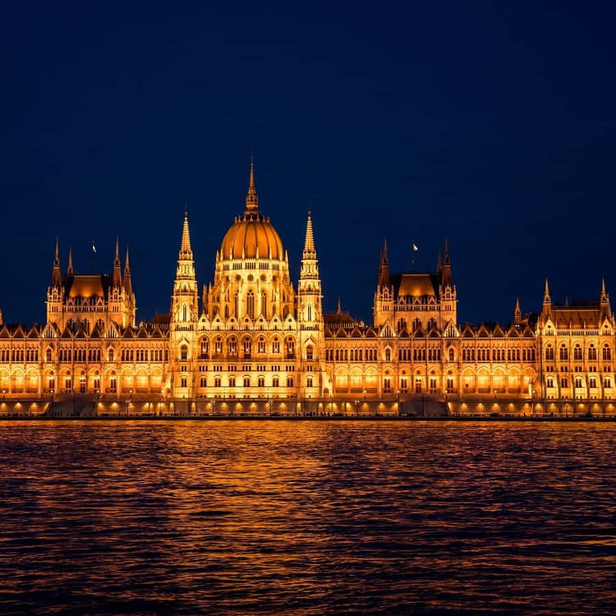 Budapest: Parliament Building Entry Ticket and Audio Guide Hotels Booking Trips