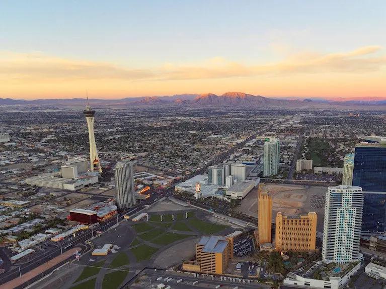 Hilton Grand Vacations Club on the Las Vegas Strip Booking hotels accommodation trip