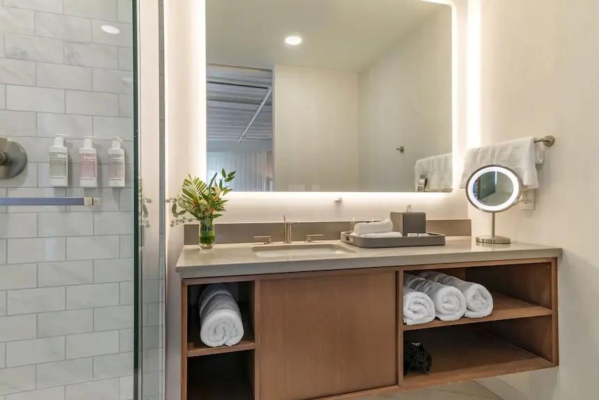 ONE11 Hotel New Orleans Hotels Booking Trips