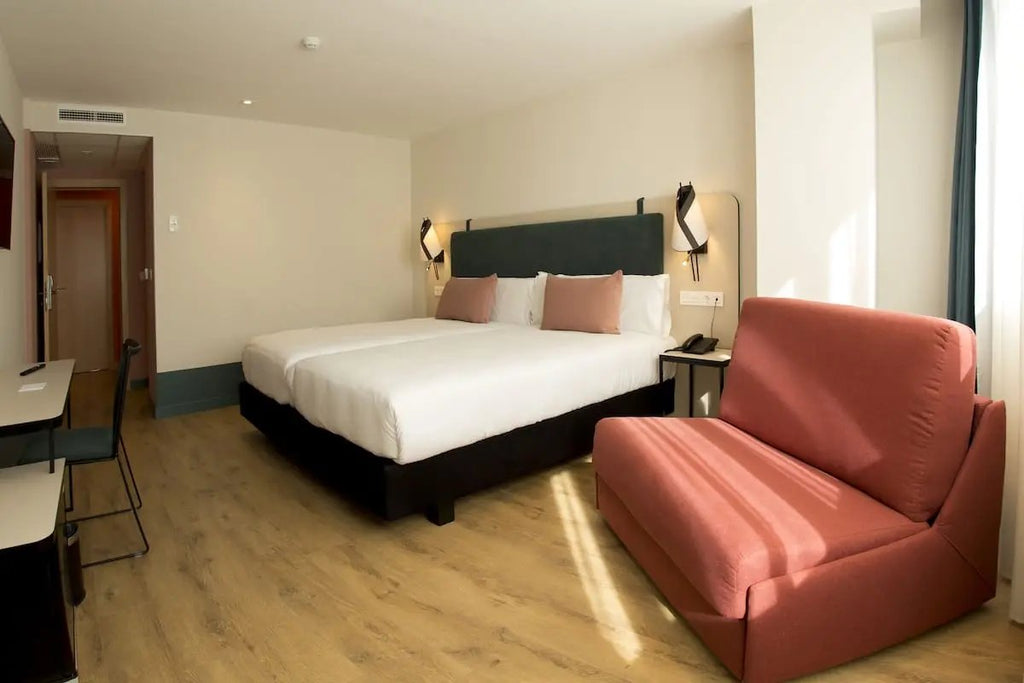 Hotel Plaza de la Paz Booking hotels accommodation trip