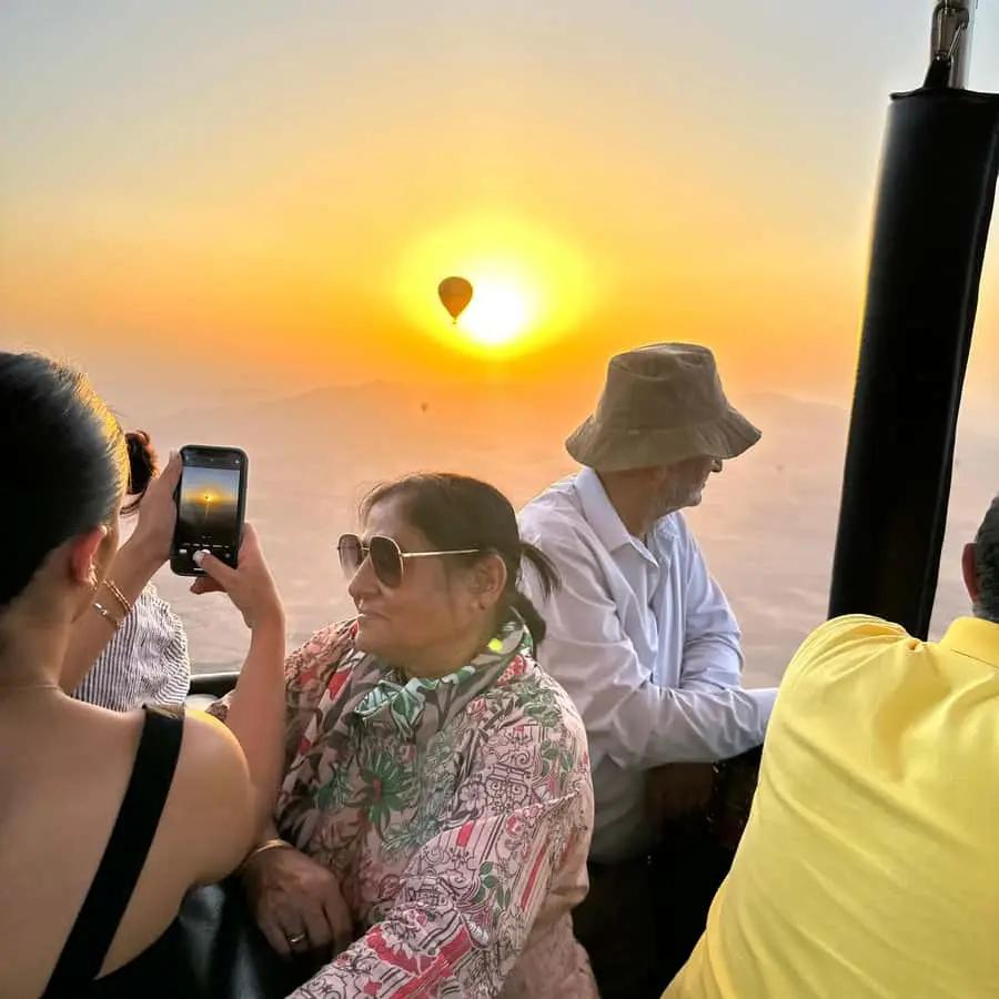 Marrakech: Balloon Flight, Berber Breakfast & Certificate Hotels Booking Trips