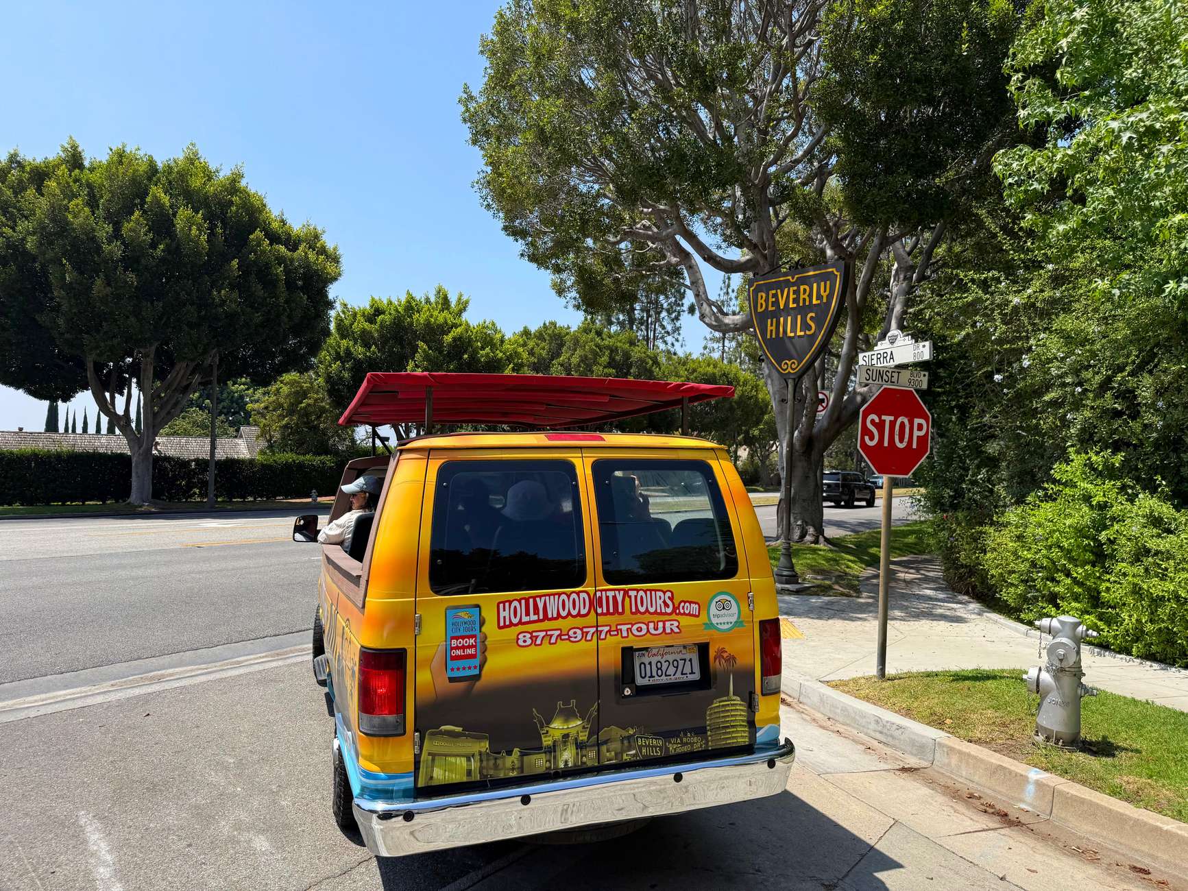 Los Angeles Hollywood & Celebrity Homes Open-Air Bus Tour 