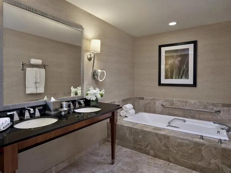 Loews New Orleans Hotel Hotels Booking Trips