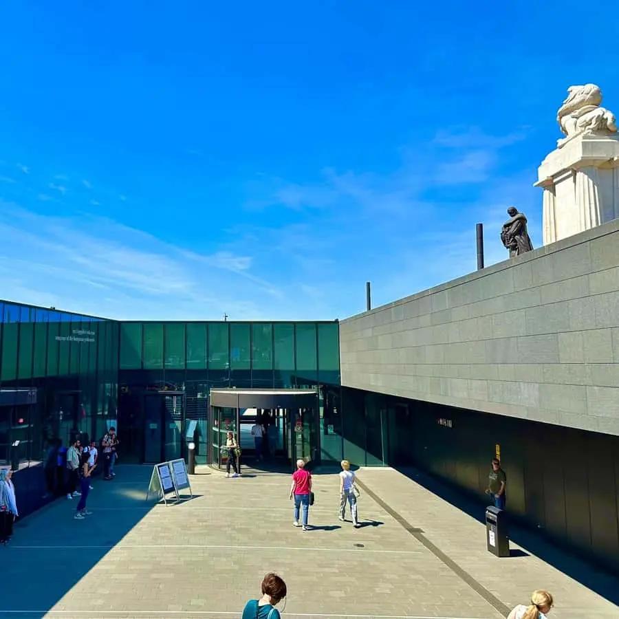 Budapest: Parliament Building Entry Ticket and Audio Guide Hotels Booking Trips