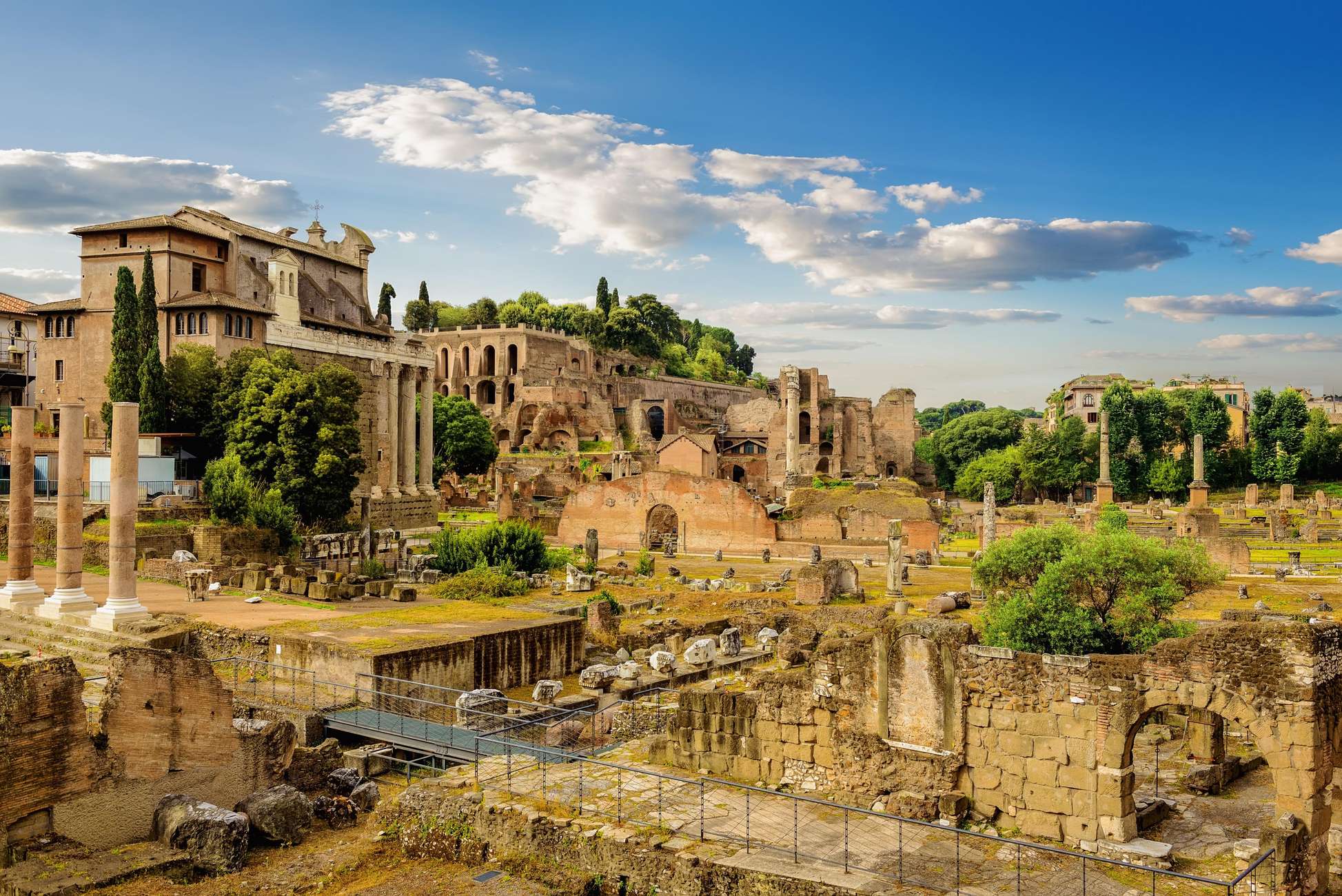 Colosseum, Roman Forum & Palatine Hill Guided Tour Hotels Booking Trips