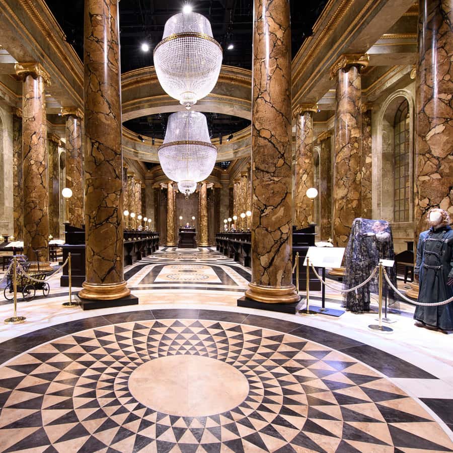 London Warner Bros Studio Harry Potter Tour & Branded Bus 