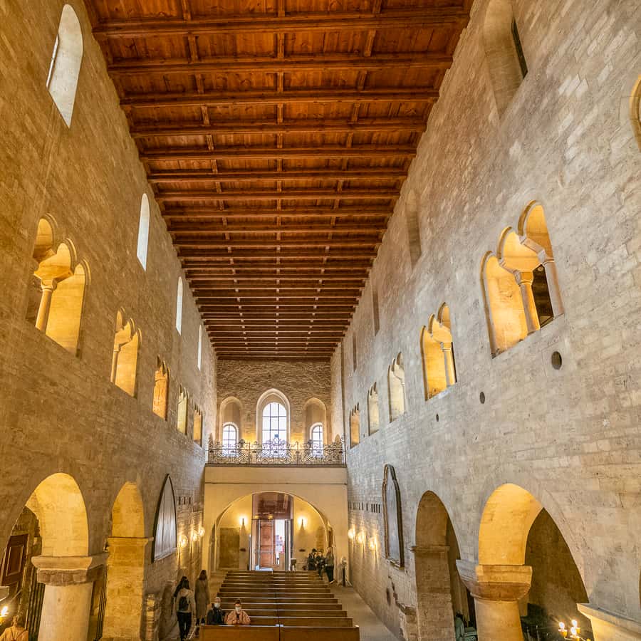 Prague: Castle Tour with Local Guide and Entry Ticket Hotels Booking Trips