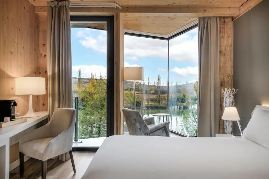 Palacio Tondon, La Rioja Brinas Booking hotels accommodation trip