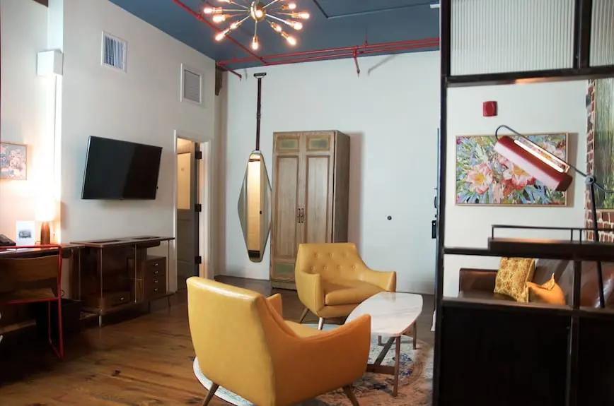 The Old No. 77 Hotel & Chandlery Hotels Booking Trips