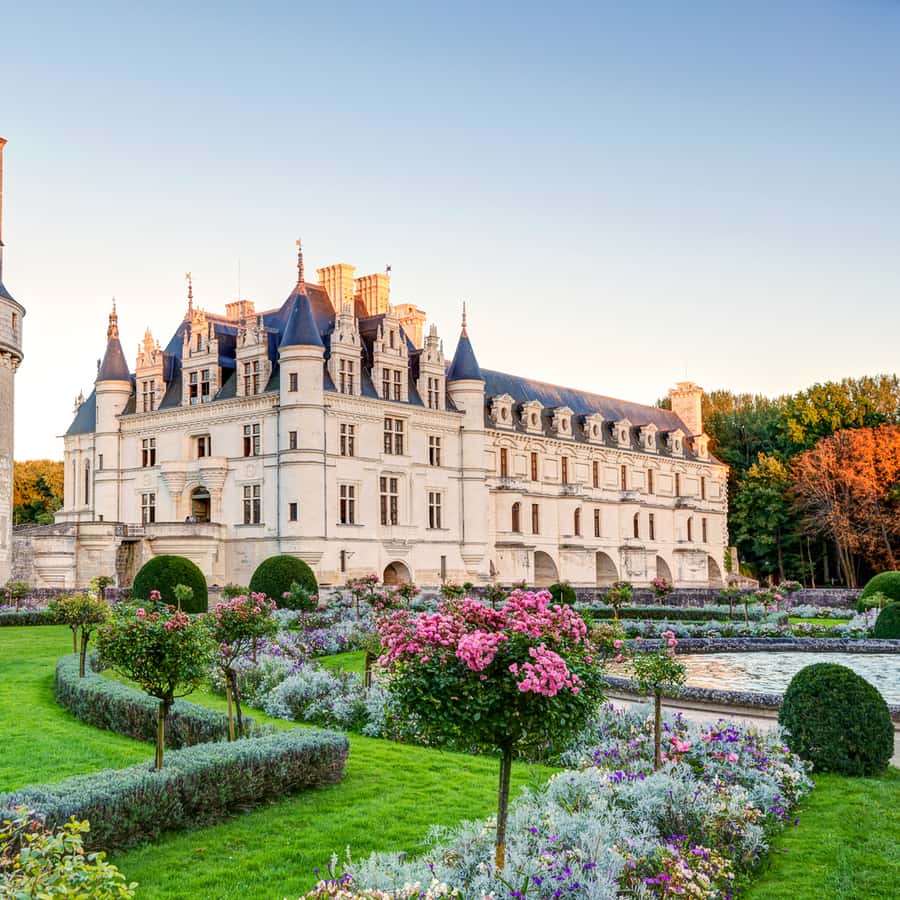 Chenonceau Castle Admission ticket Hotels Booking Trips