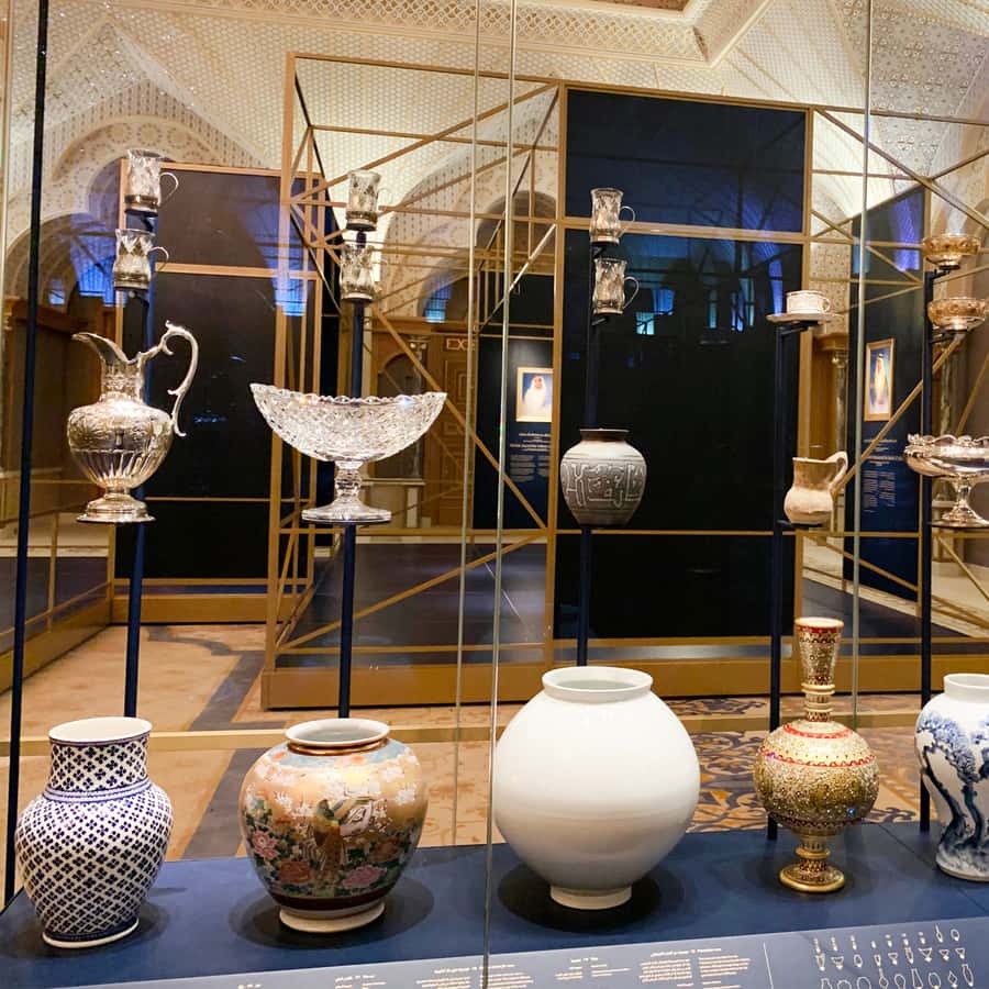 From Dubai: Abu Dhabi Premium Full-Day Sightseeing Tour Hotels Booking Trips