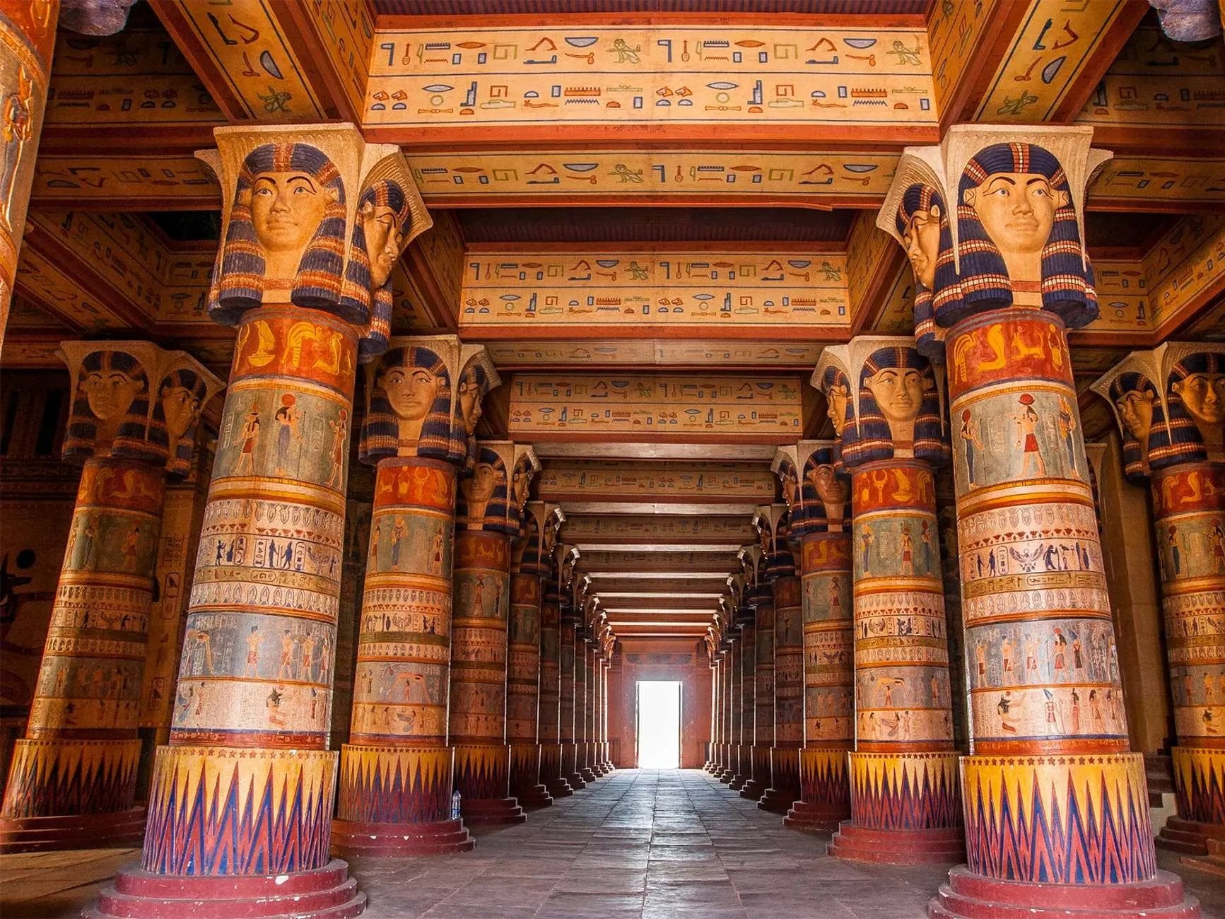 From Marrakech: Day Trip to Ouarzazate and Ait Benhaddou Hotels Booking Trips