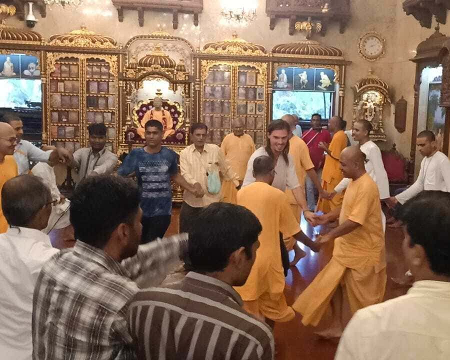 Mumbai: Full-Day Sightseeing Tour of Mumbai Hotels Booking Trips