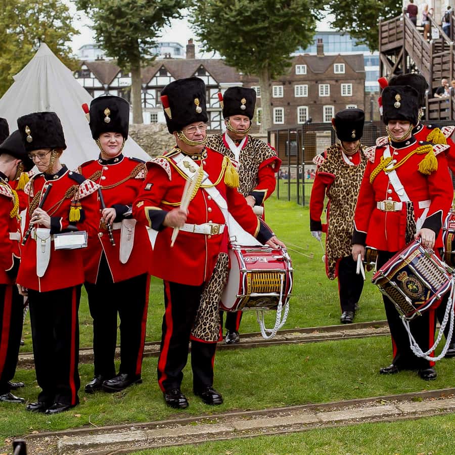 London: Tower of London and Crown Jewels Exhibition Ticket Hotels Booking Trips