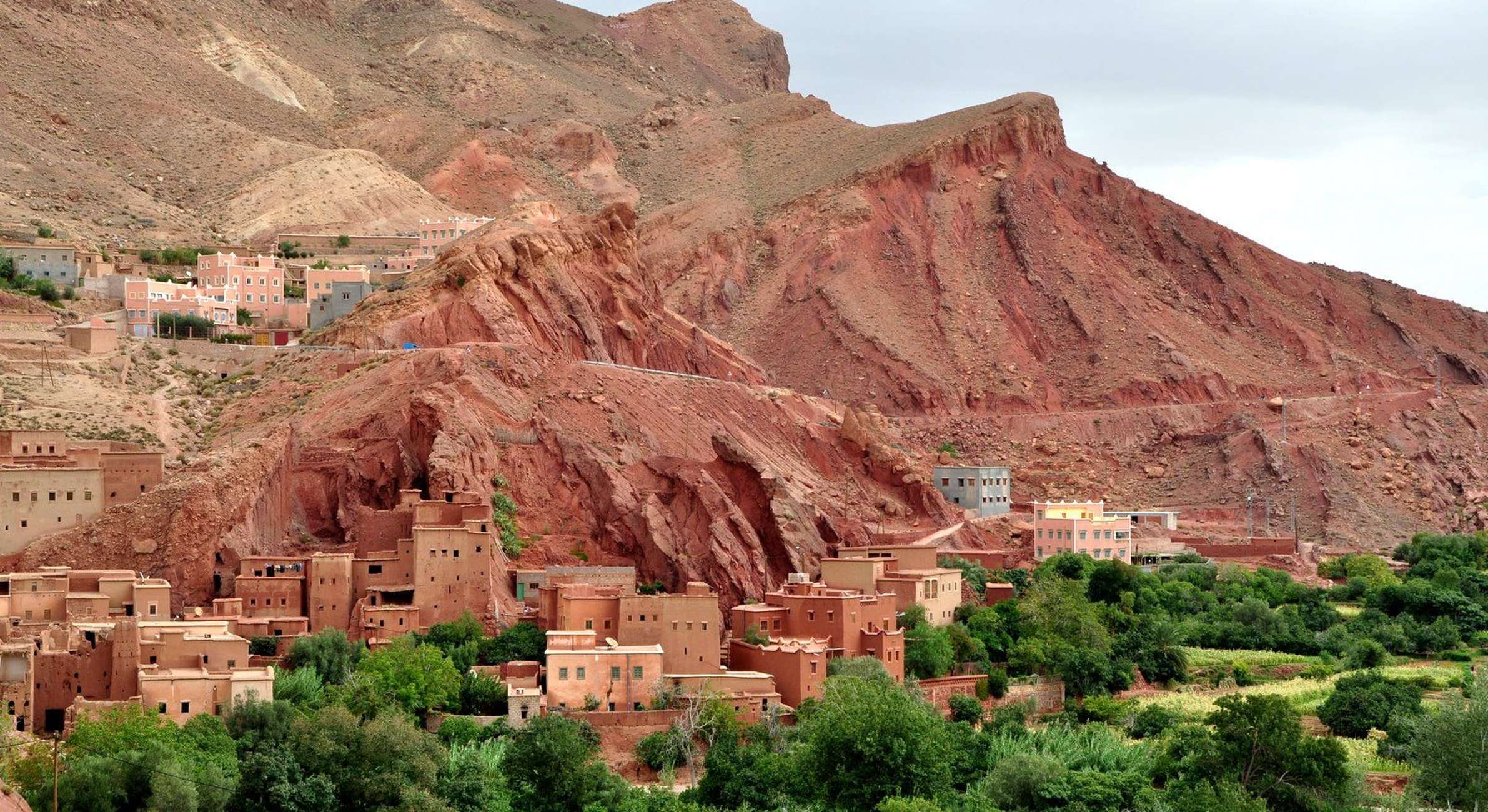 From Marrakesh: 4-Day Private Atlas Mountains & Desert Tour Hotels Booking Trips