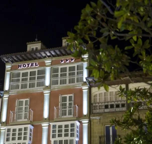 Hotel Plaza de la Paz Booking hotels accommodation trip