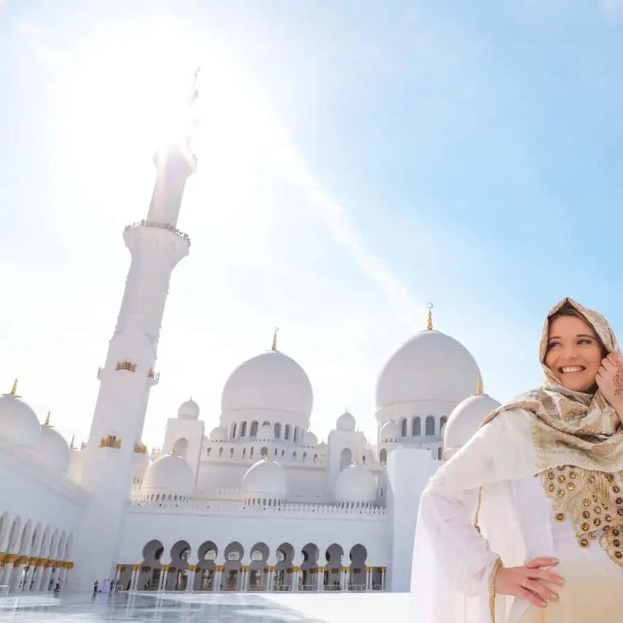 From Dubai: Abu Dhabi Premium Full-Day Sightseeing Tour Hotels Booking Trips