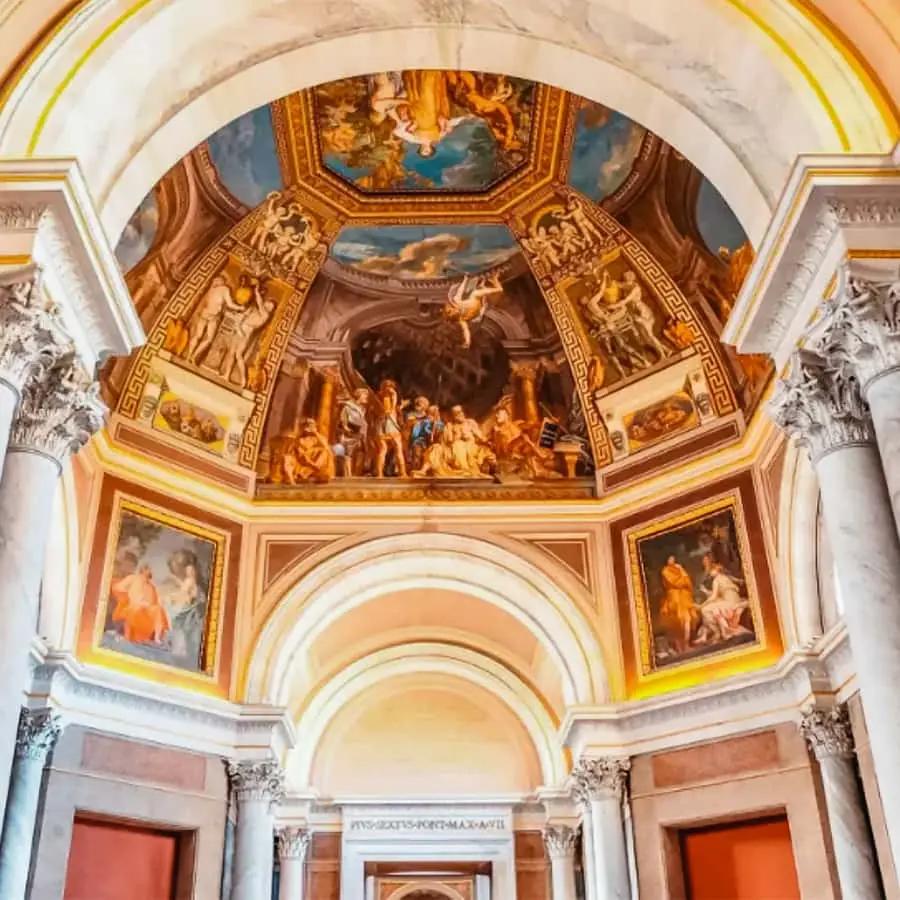 Rome: Vatican Museums, Sistine Chapel & Basilica Tour Hotels Booking Trips
