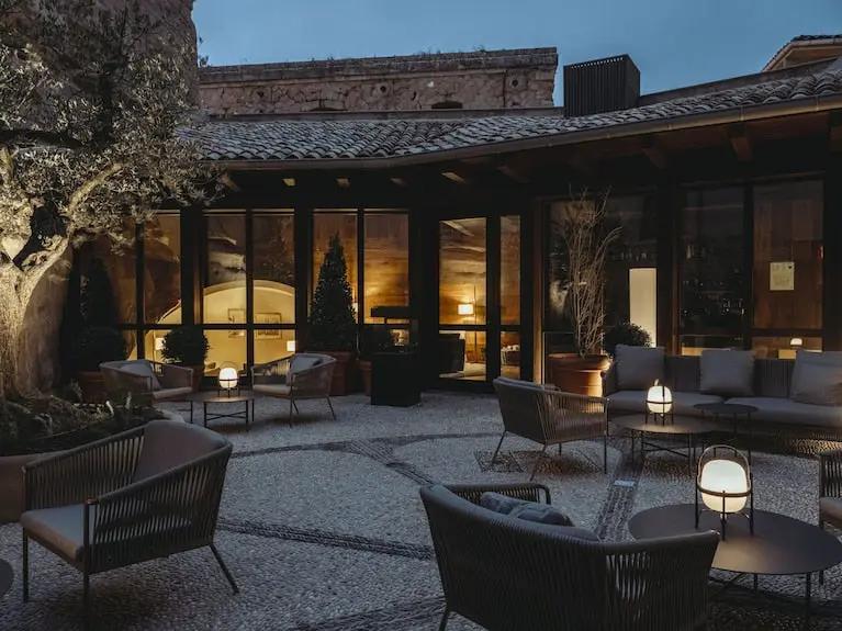 Santa María Briones Booking hotels accommodation trip