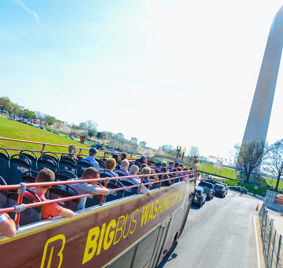 DC: Hop-On Hop-Off with 17 Stops plus Arlington Walking Tour Hotels Booking Trips