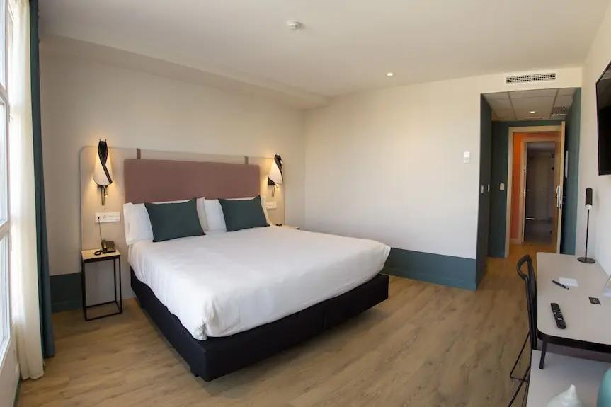 Hotel Plaza de la Paz Booking hotels accommodation trip