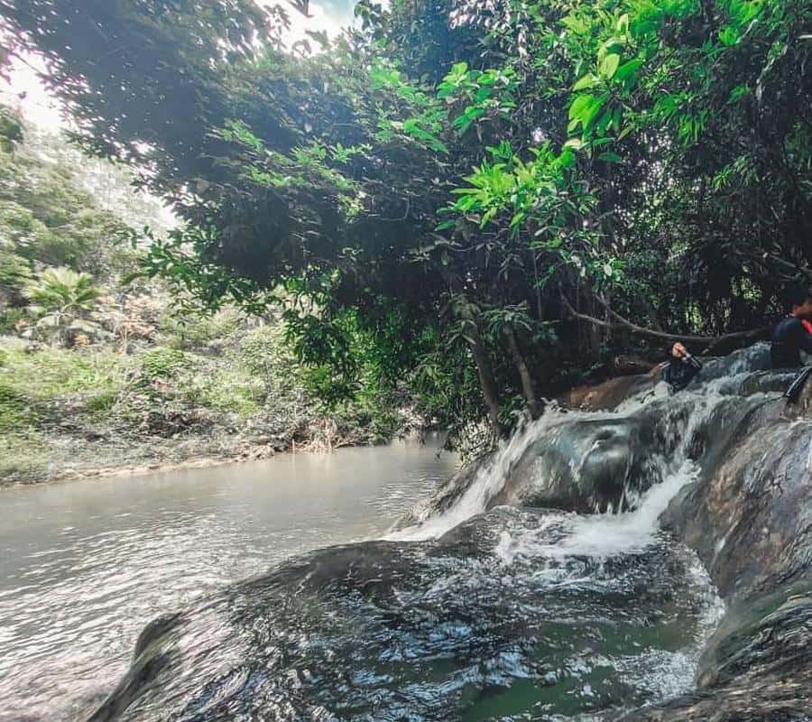 Krabi Tiger Cave, Hot Springs and Emerald Pool Jungle Tour 