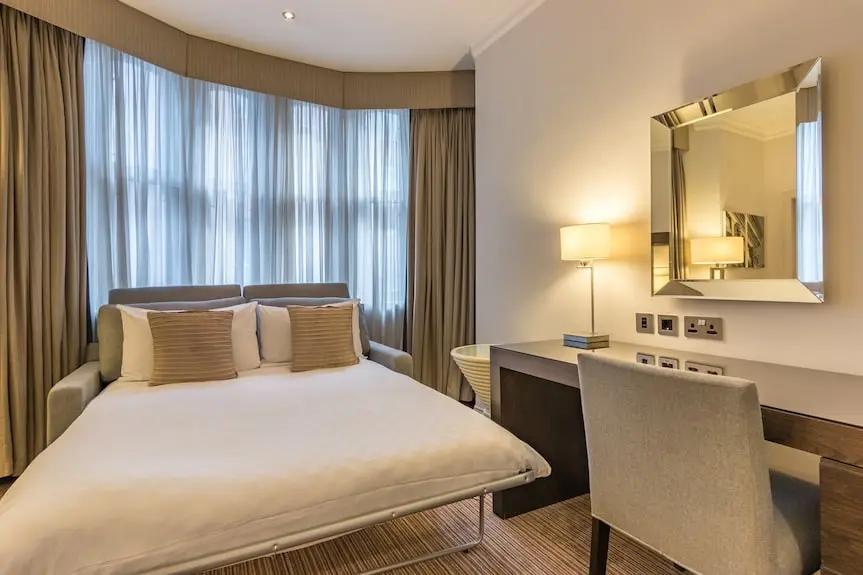 Thistle London Holborn Booking hotels accommodation trip