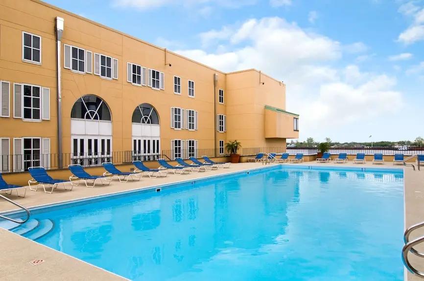 Hilton New Orleans Riverside Hotels Booking Trips