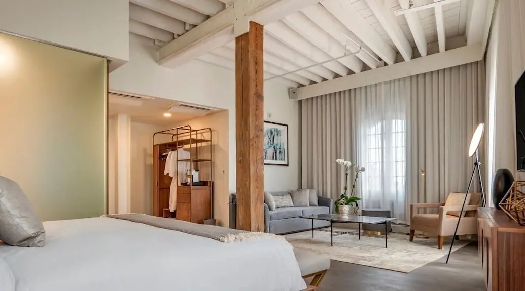 ONE11 Hotel New Orleans Hotels Booking Trips