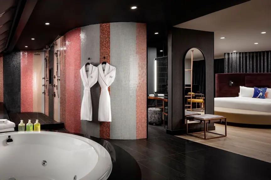 W Toronto Booking hotels accommodation trip