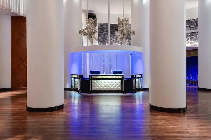 The Saint Hotel, New Orleans, French Quarter Hotels Booking Trips