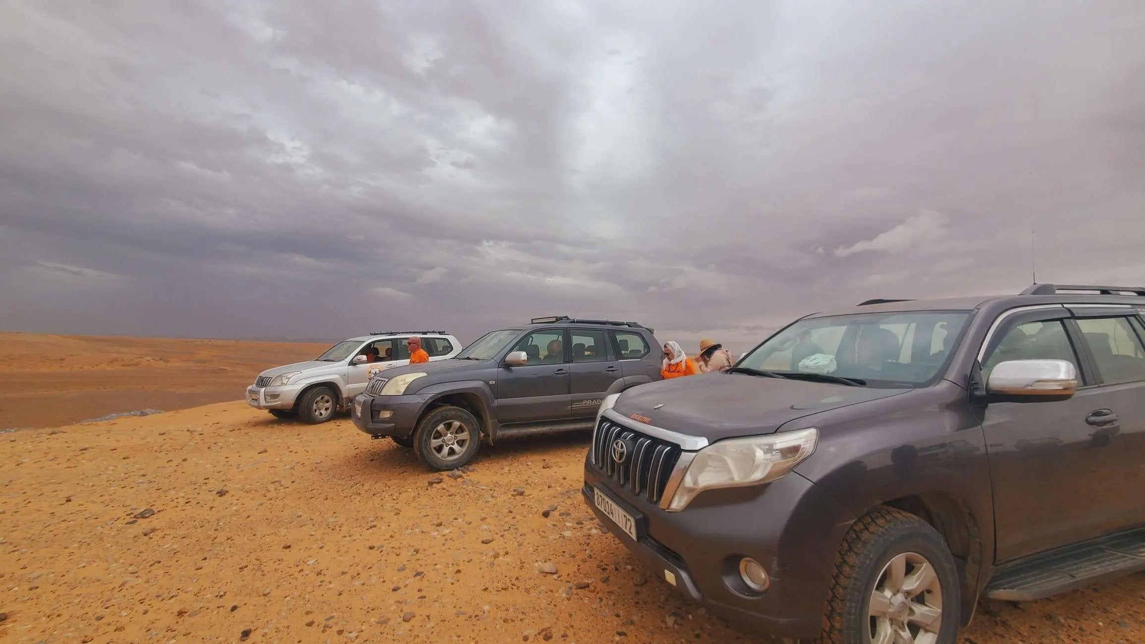 Merzouga: Erg Chebbi Dunes 4x4 Desert Tour Hotels Booking Trips
