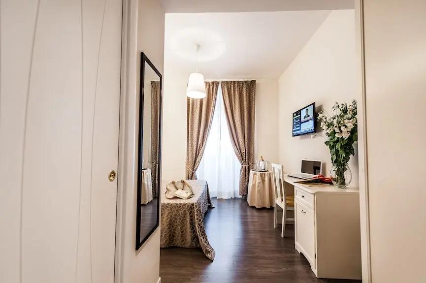 Relais de l'Opera Rome italy Hotels Booking Trips