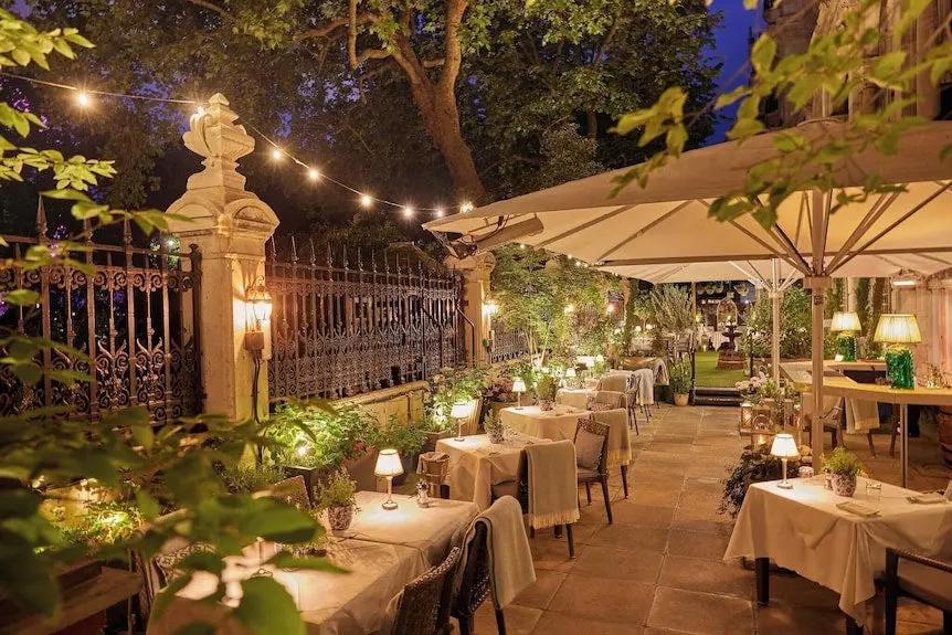 The Royal Horseguards, London Booking hotels accommodation trip