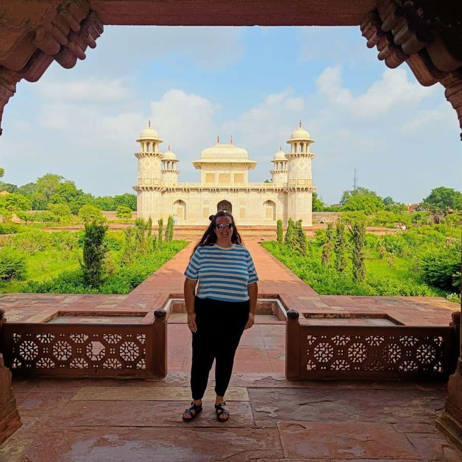 From Delhi: Taj Mahal & Agra Private Day Trip with Transfers Hotels Booking Trips