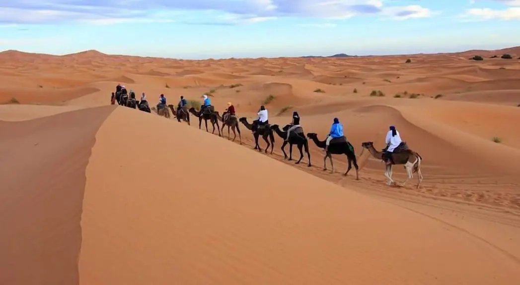 Saharian Luxury Camp merzouga Booking hotels accommodation trip