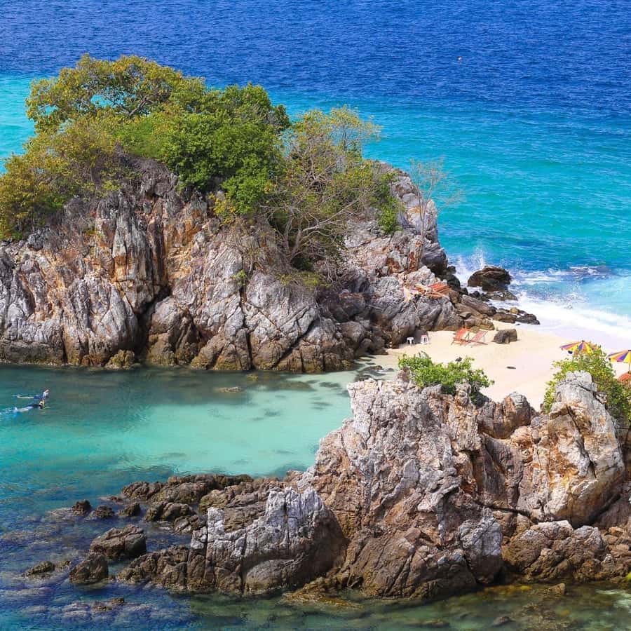 Phuket: 3 Khai Islands Snorkeling and Relaxation Tour Hotels Booking Trips